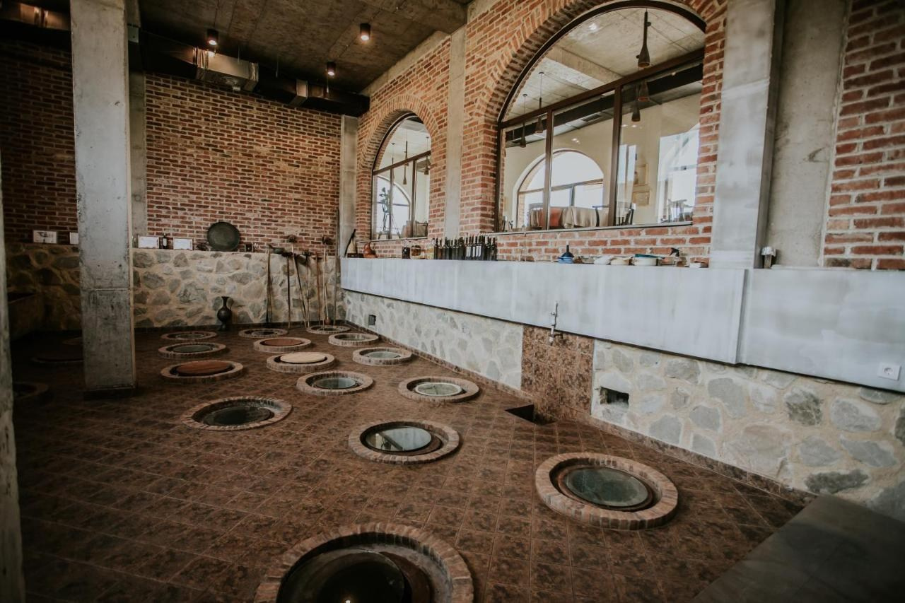 Babaneuris Marani. Главная