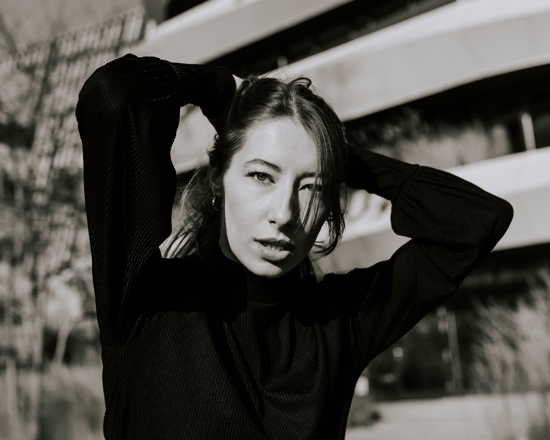 Nikolina Pavlovic. Mario Jelikic Photography