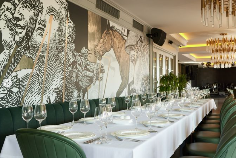 Senate Restaurant & Lounge. Главная