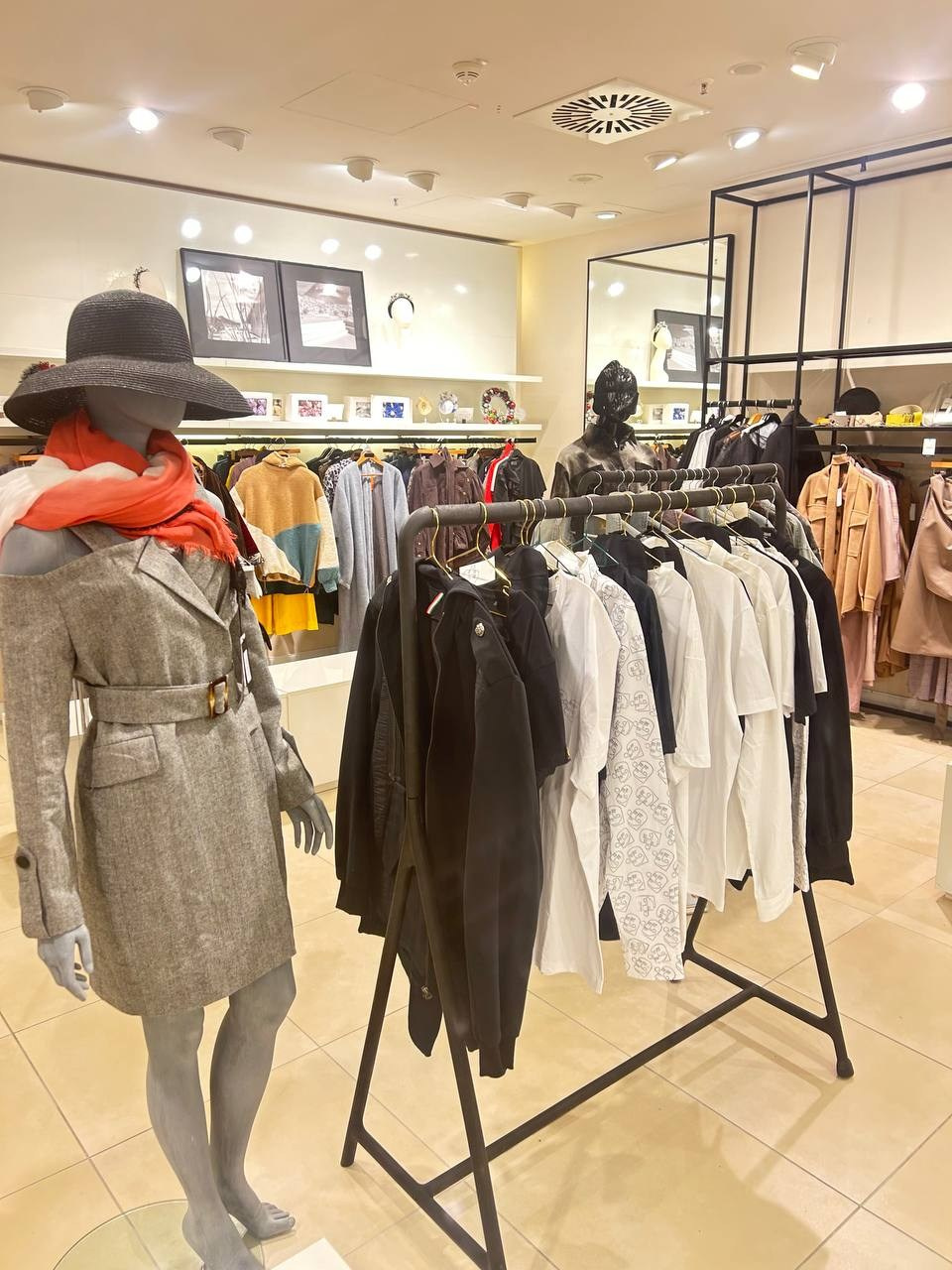 POP UP STORE FRANKFURT AM MAIN. Lms-mode.com