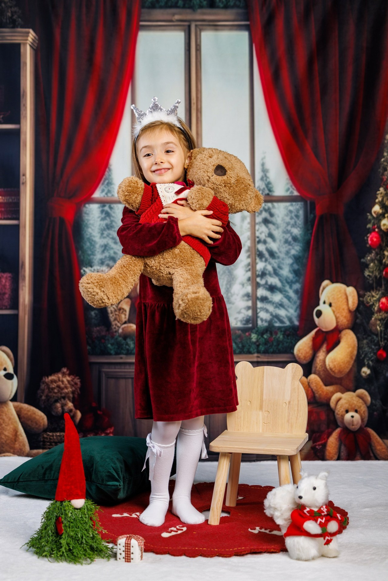 Recenzii. Albume de absolvire: gradinita, gimnaziu, liceu. Venete in Moldova