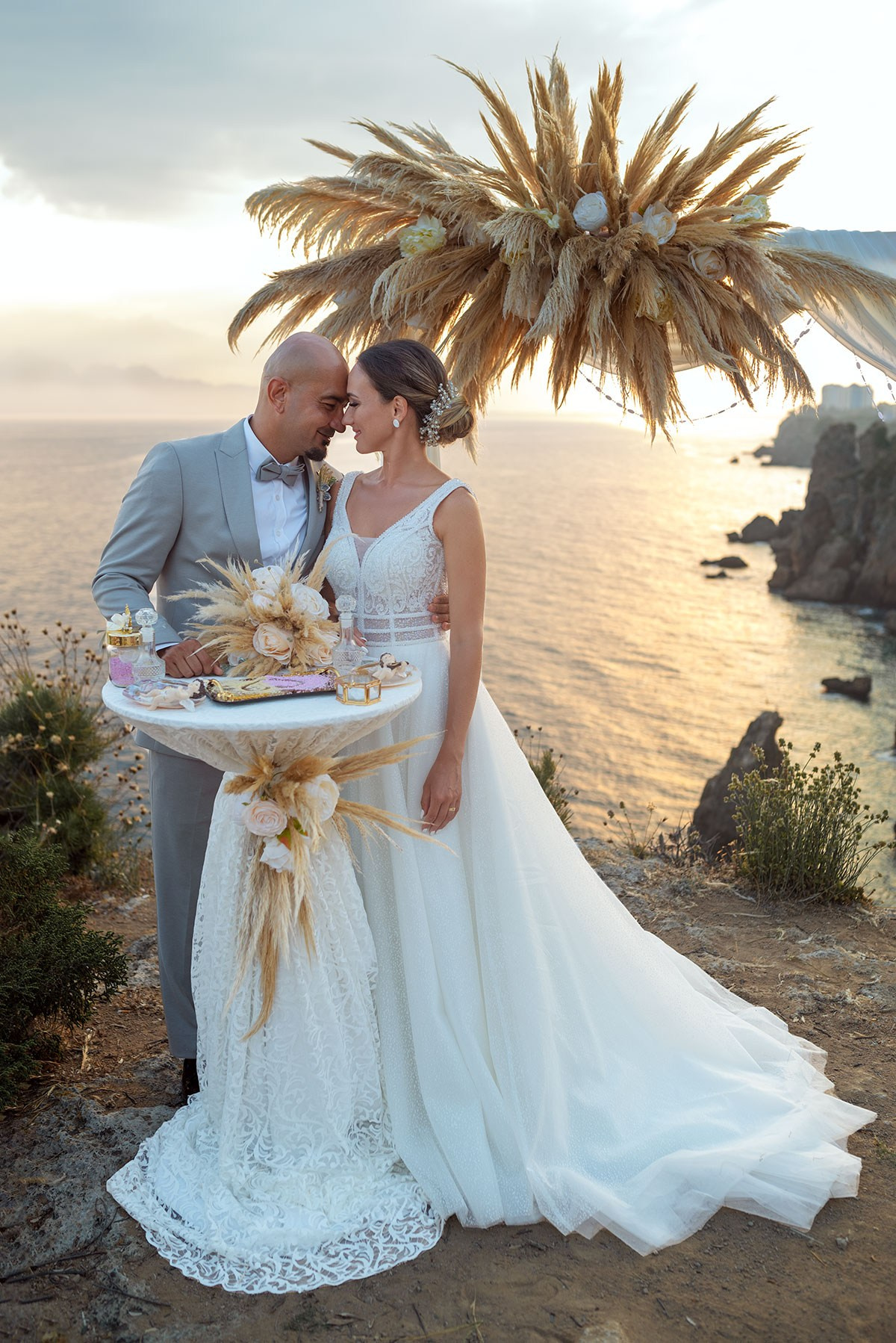 Скалы на море с шикарным видом. Фотограф Анталия, Кемер, Белек, Сиде Дарья Кая