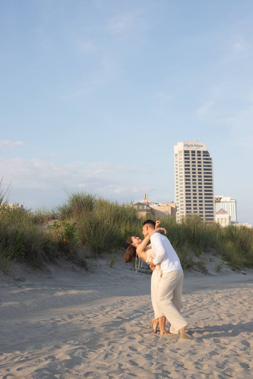 Beach pre wedding. Wedding Photographer & Videographer
