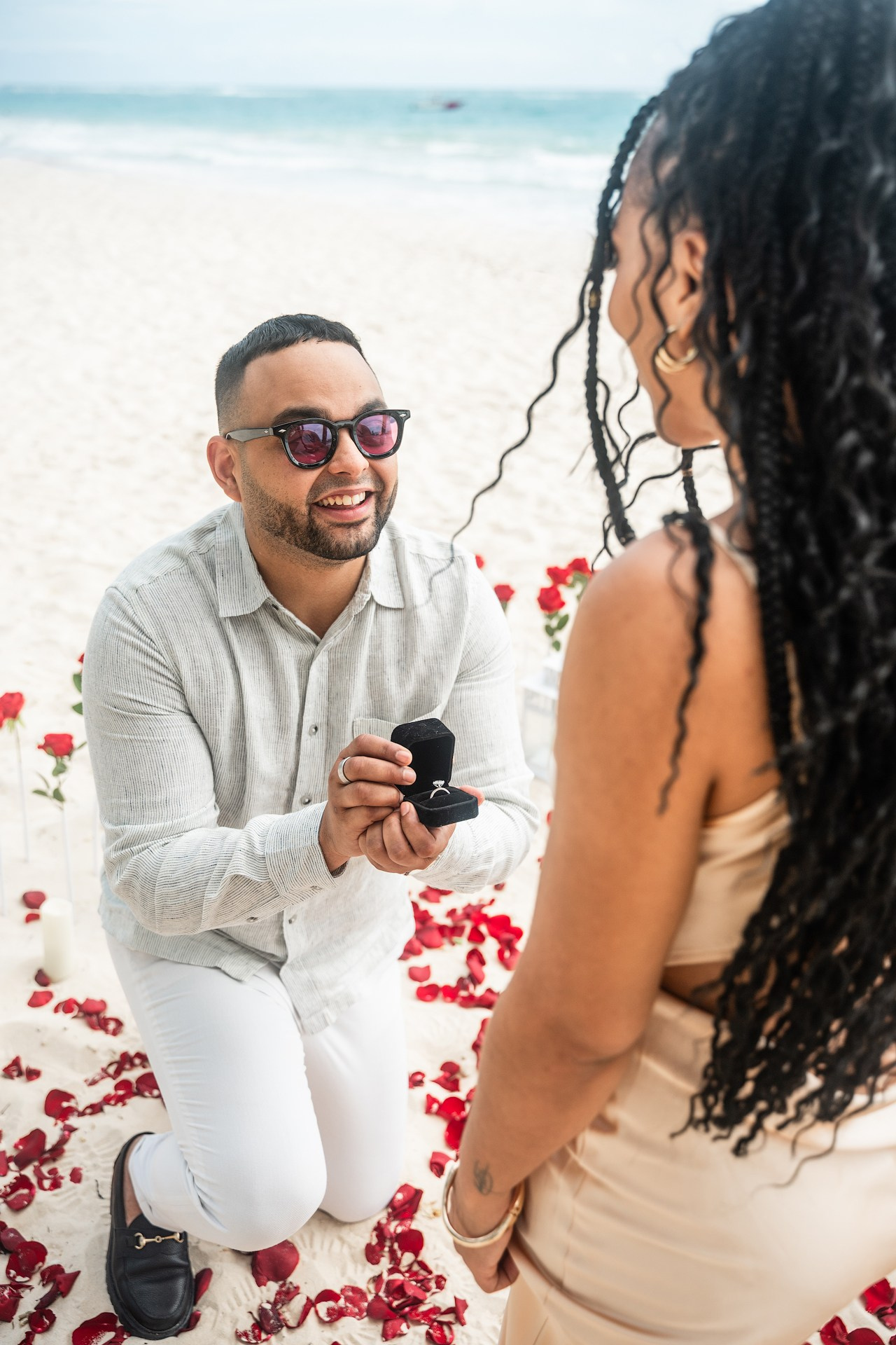 Real surprise proposal in Punta Cana, man on one knee on a private beach, pure emotions and unforgettable moment