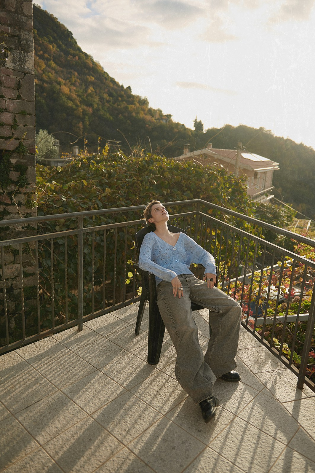 MASHA & MISHA. Minimalist brand photographer & videographer | Raw sincerity. Pure Form