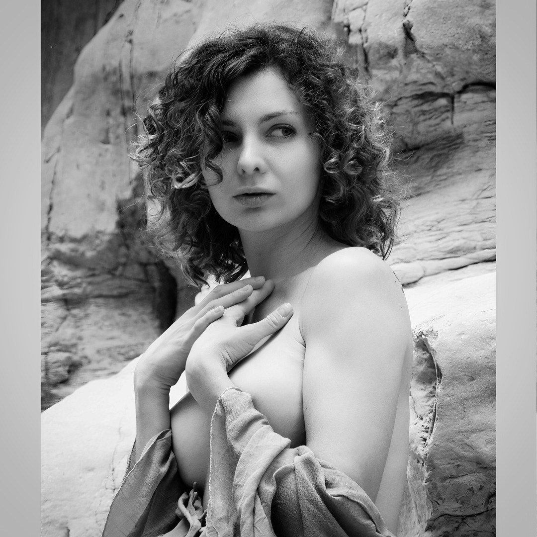 Black and White Image gallery of Tomer Weiss Fine art