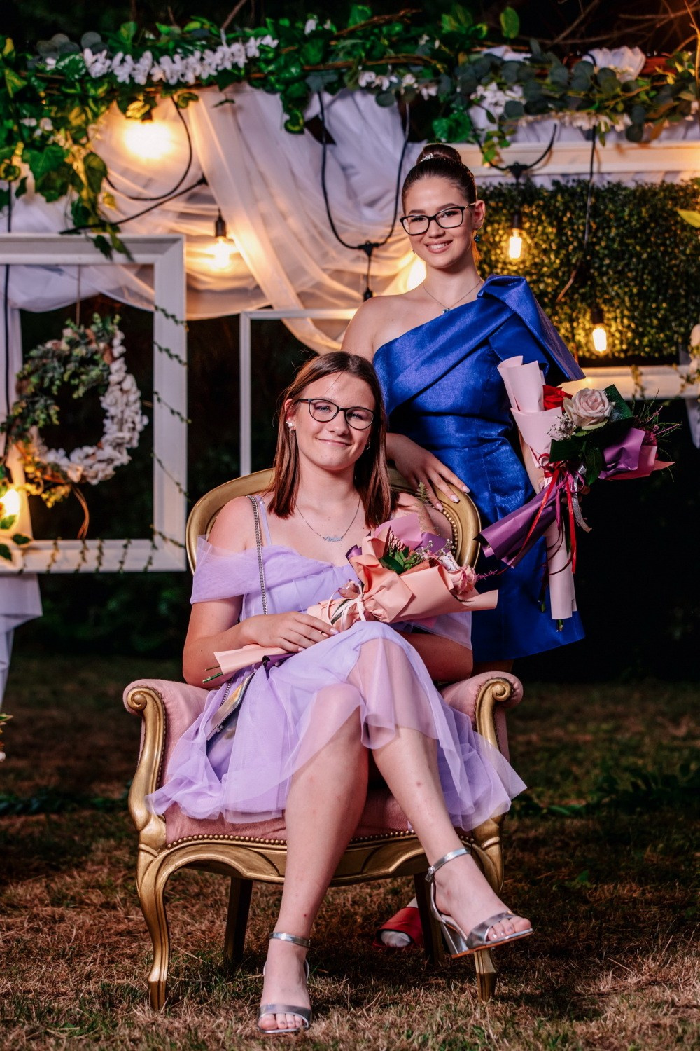 MATURSKA FOTOGRAFISANJA. Fotografi iz Backog Petrovca David i Andrea Stojanovic