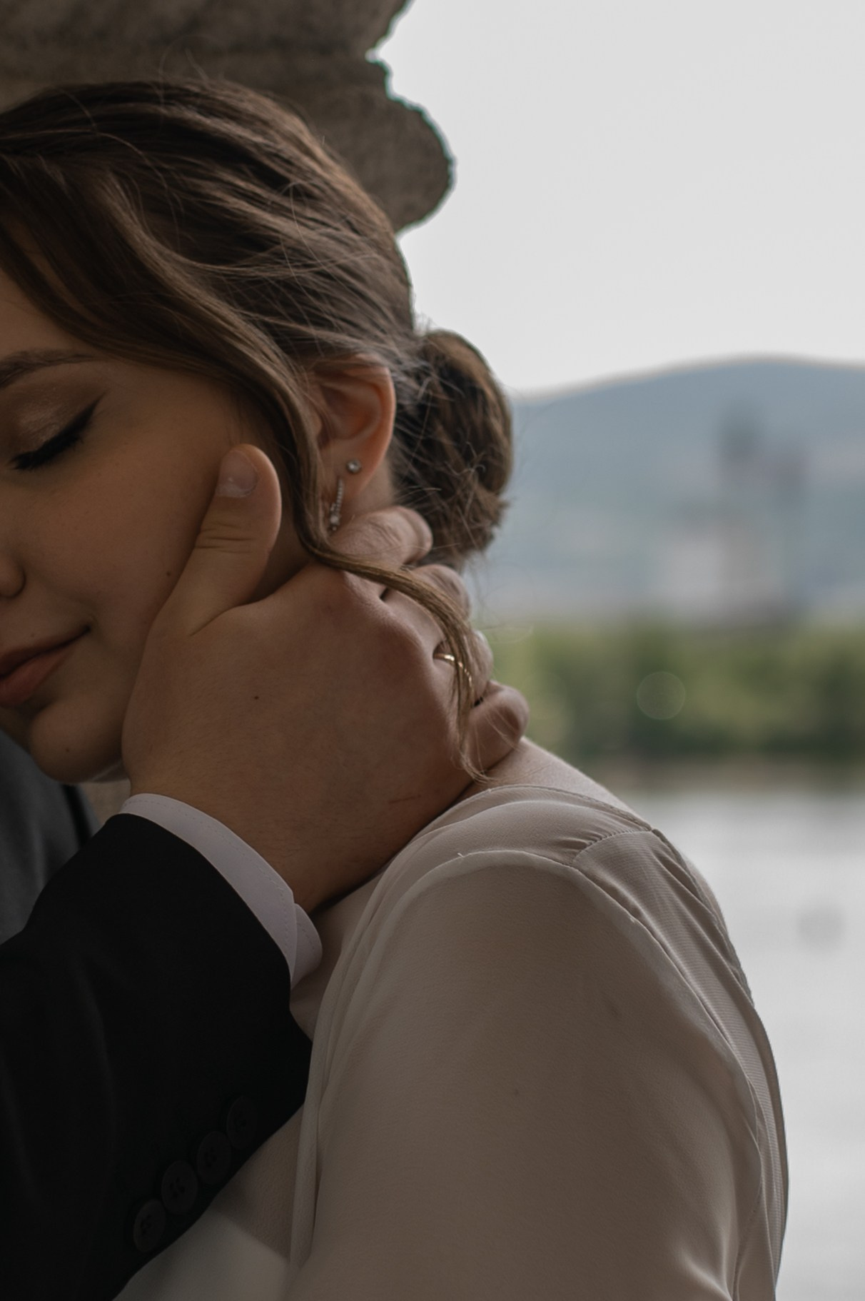 Smile. Wedding and commercial photographer