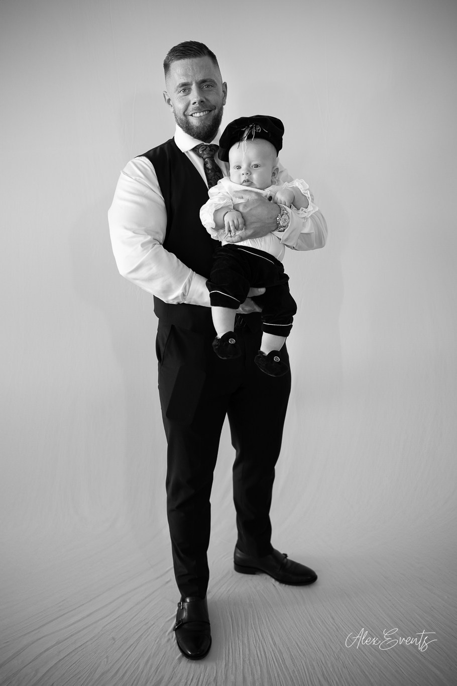 Botez fotografiat in Danemarca la biserica si petrecere | Alex Events. AlexEvents Fotograf / Videograf de evenimente Danemarca DK Horsens, Arhus, Odense, Vejle.Nunta, botez, foto-studio