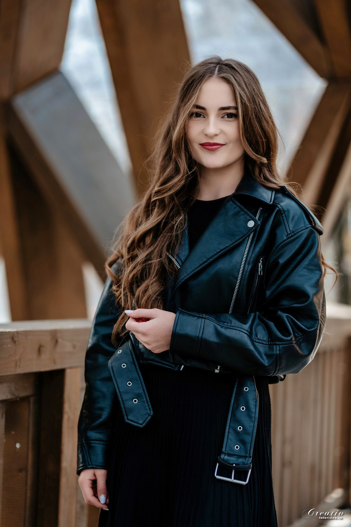 Oferta albume absolvenți 2026. Fotograf nuntă Bistrița | fotograf botez | Creativ Foto Video | Vasile Mizgan