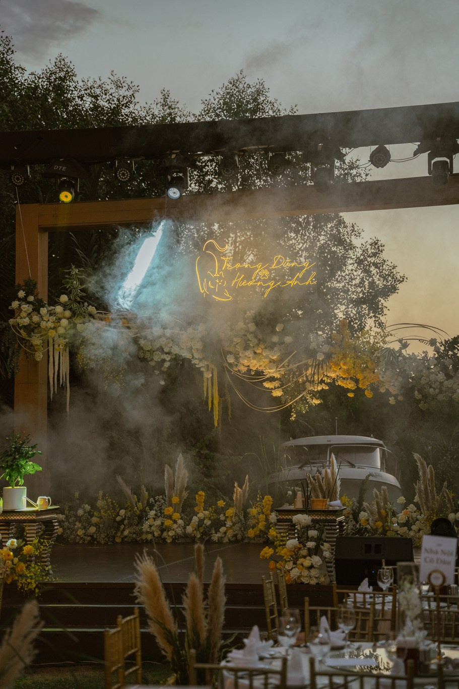 DUNG & ANH. WEDDING PHOTOGRAPHER IN VIETNAM