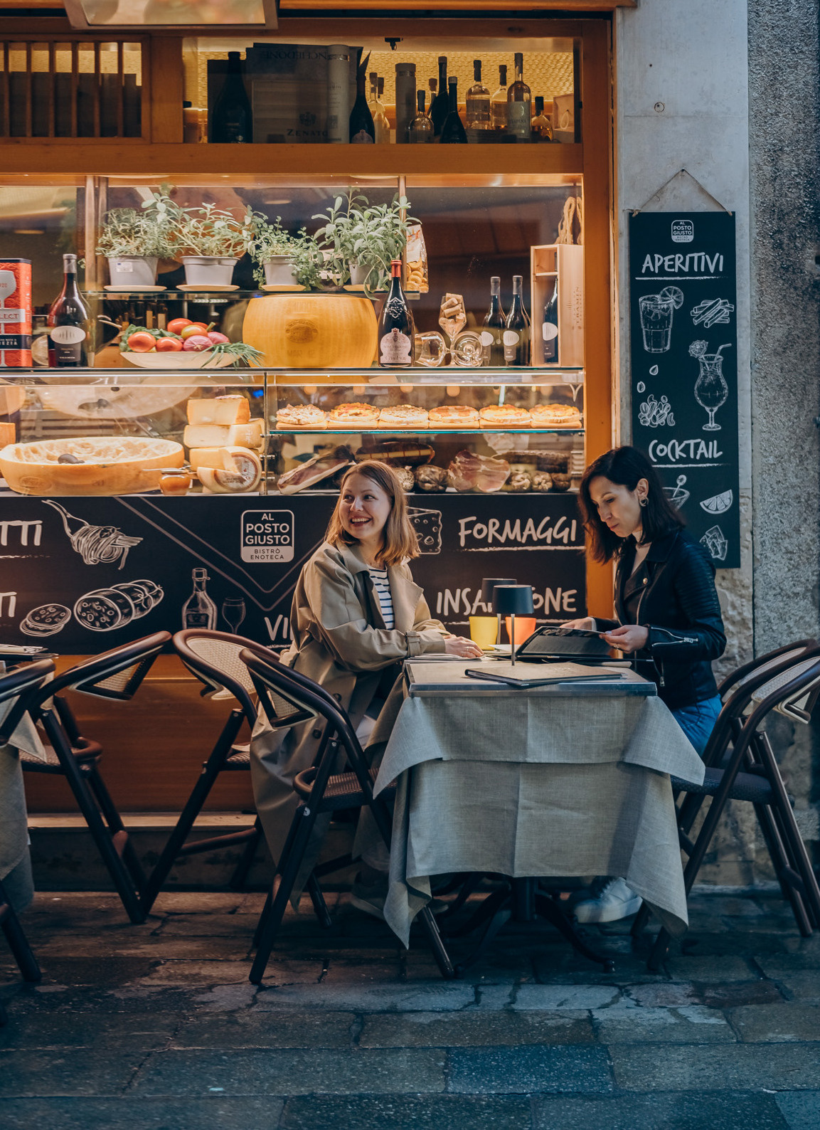 Trip of 2 best friends. Фотограф у Пальма де Майорка