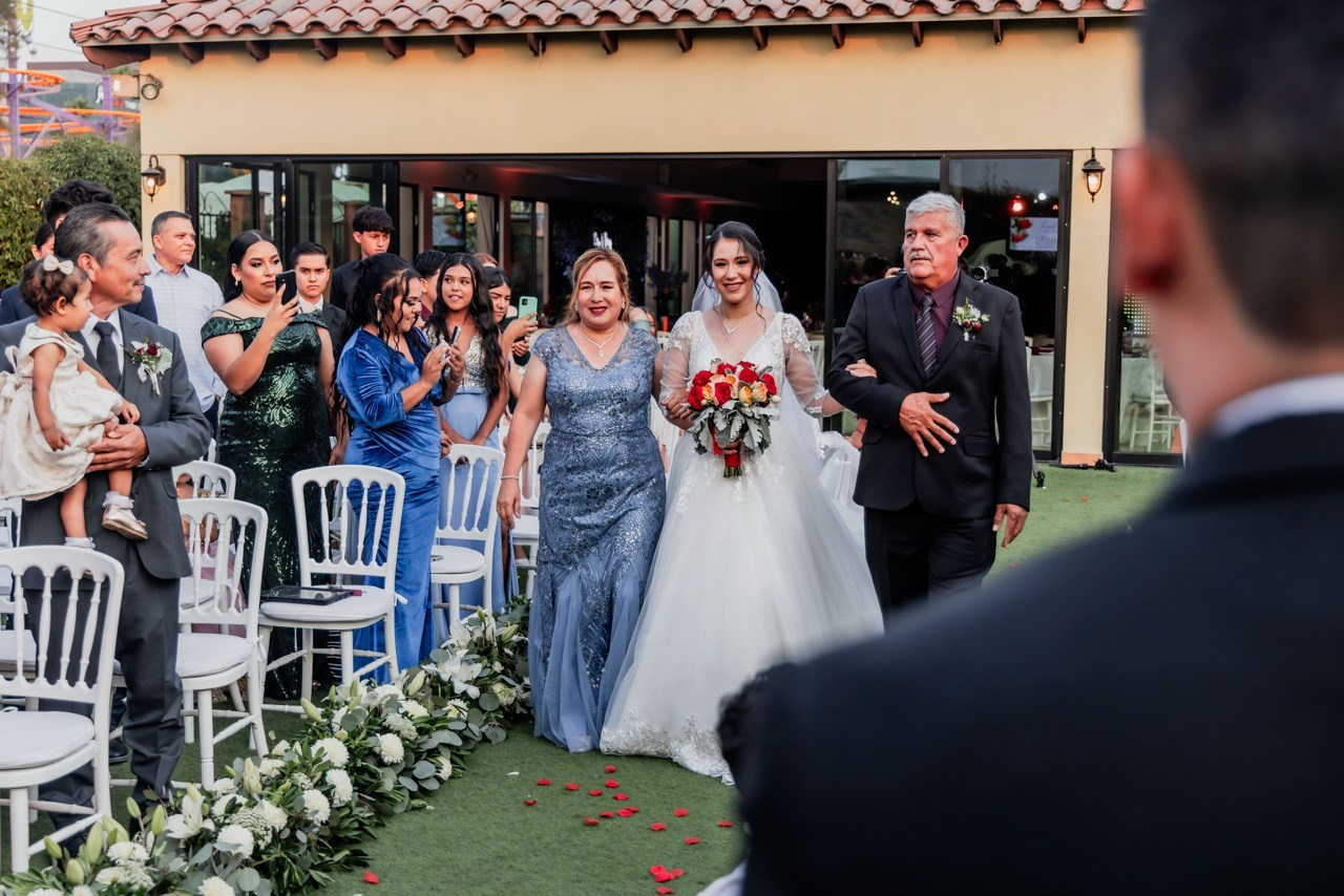 Sheila & Isarel. Alex Martínez Fotógrafo | Bodas, retratos y eventos en Tijuana