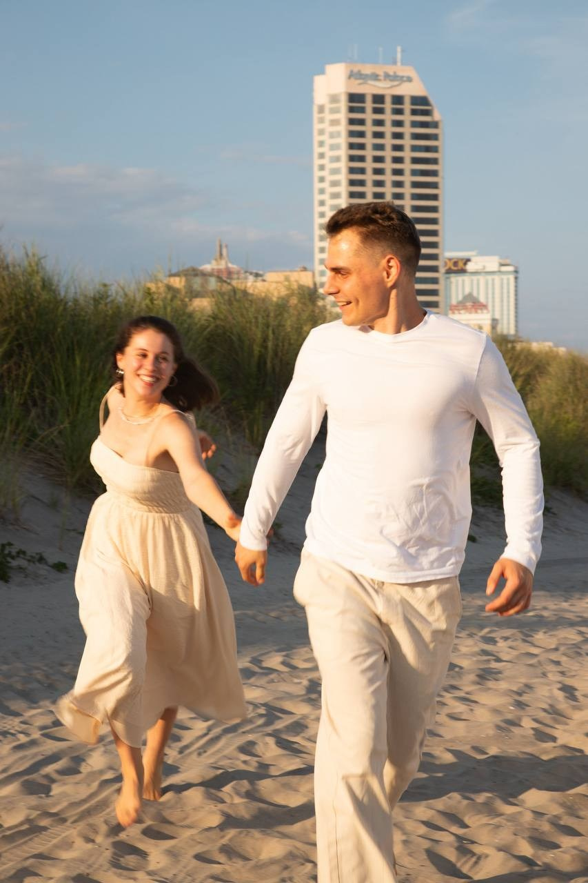 Beach pre wedding. Wedding Photographer & Videographer