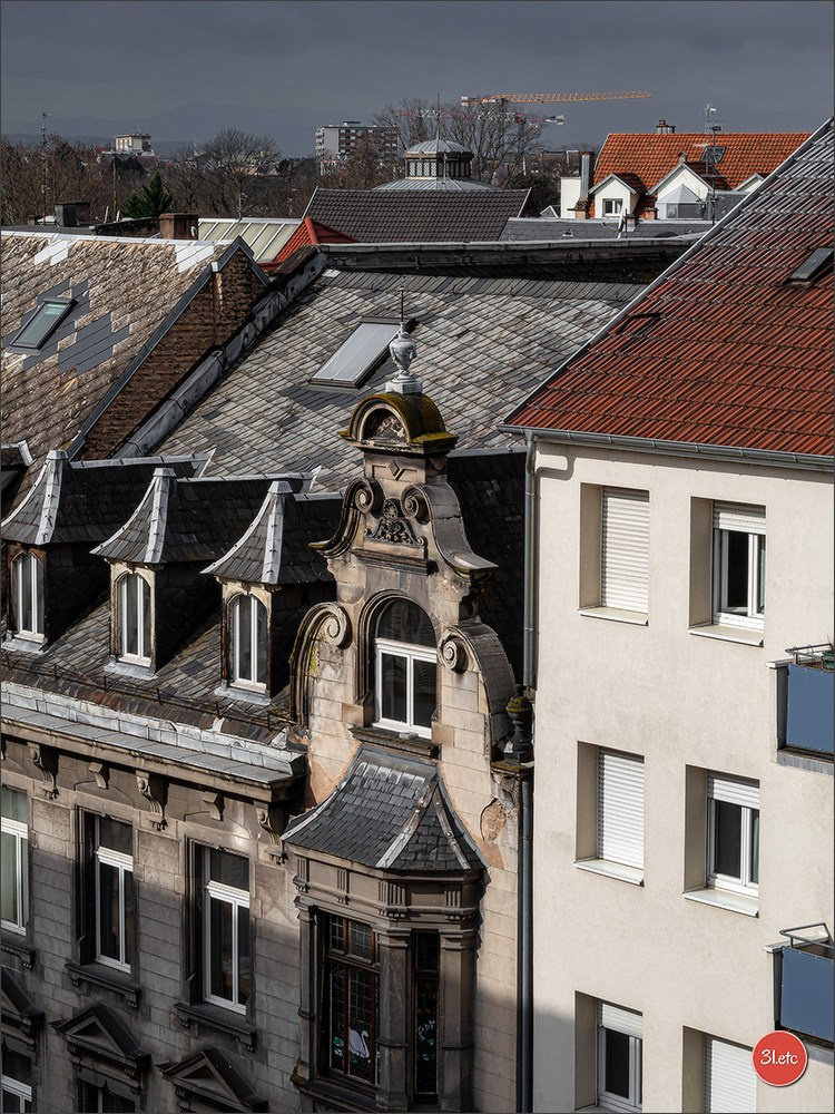 Strasbourg. Urbanisme. Entrelacement de fils, trains, bâtiments, voitu. Photographe à Strasbourg | Portraits, Studio, Enfants, Événements