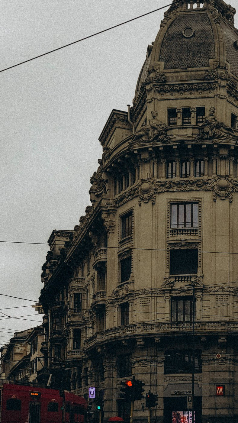 Postcards from Milan. Anastasiia Buchinskaia Fotografa Milano