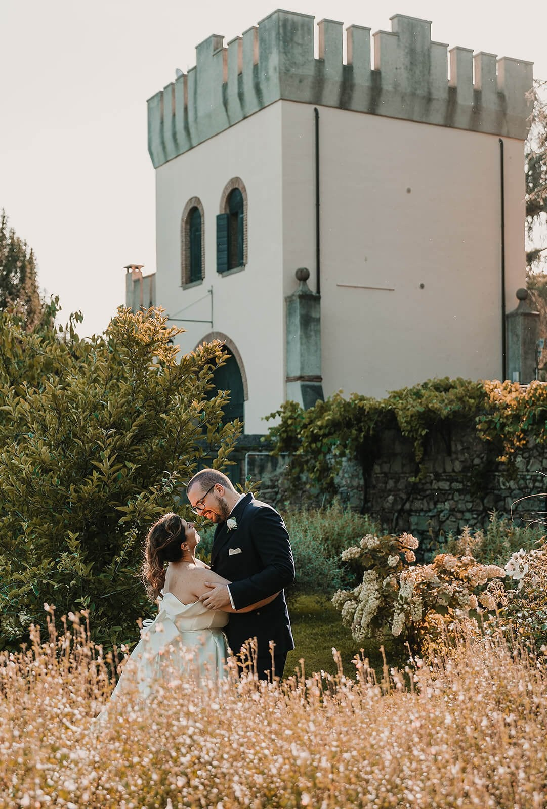 Wedding at Lispida Castle, Padua | El Velo Blanco. El Velo Blanco I Wedding Photographers