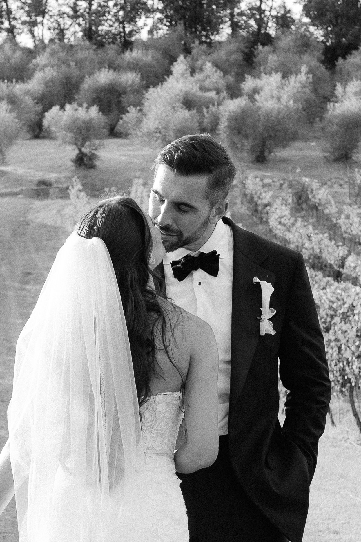 Delilah and Paul. Sara Luca | Digital+Film wedding Photographer | Italy and Europe