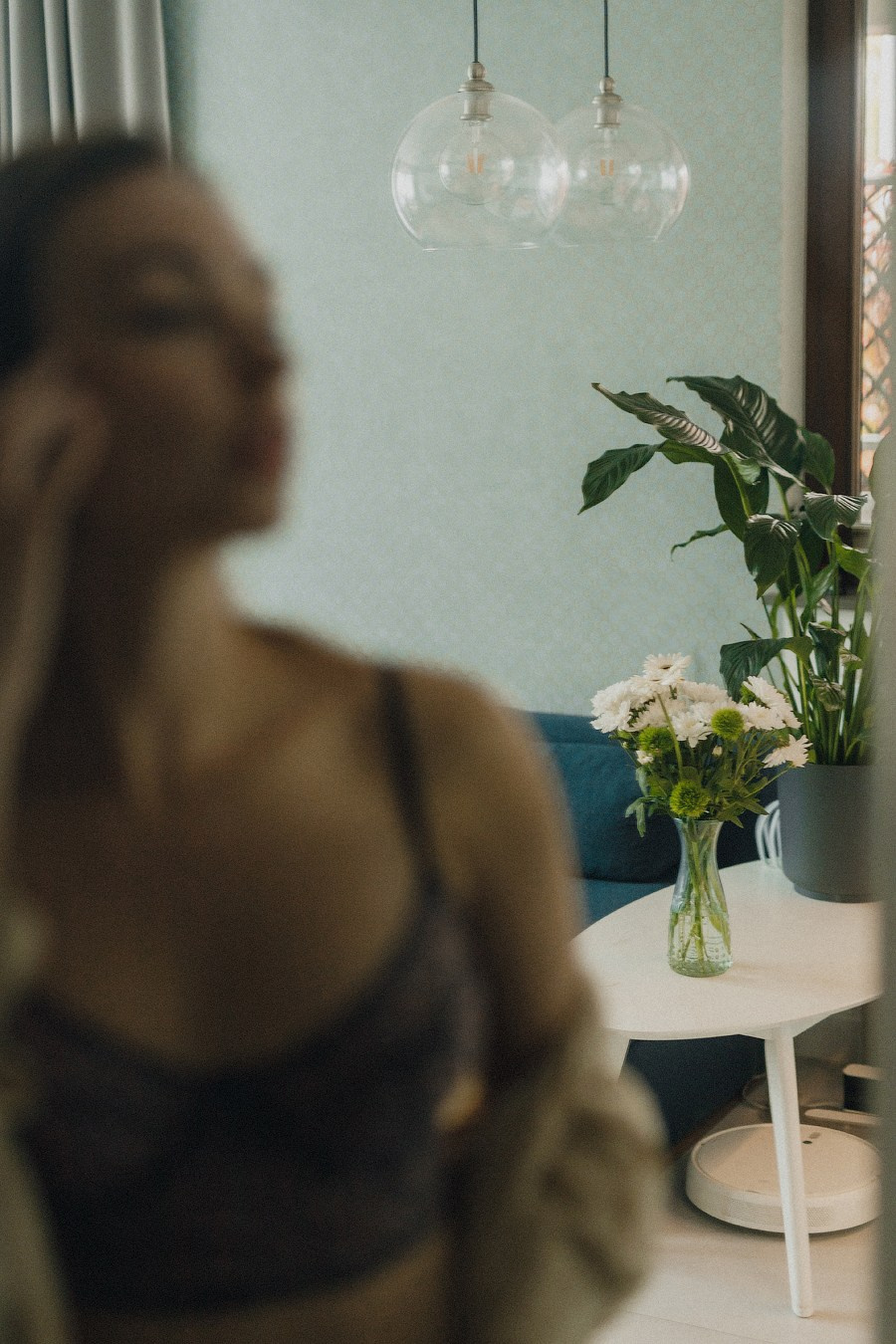 Emilia. Sesja w domu i ogrodzie. Fotograf w Krakowie i Europie