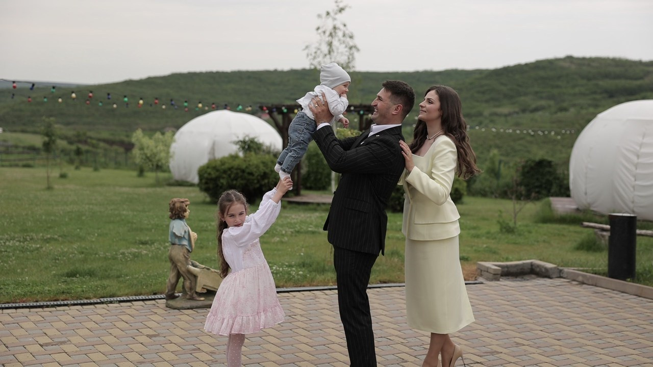 Recezii. Servicii Foto/Video