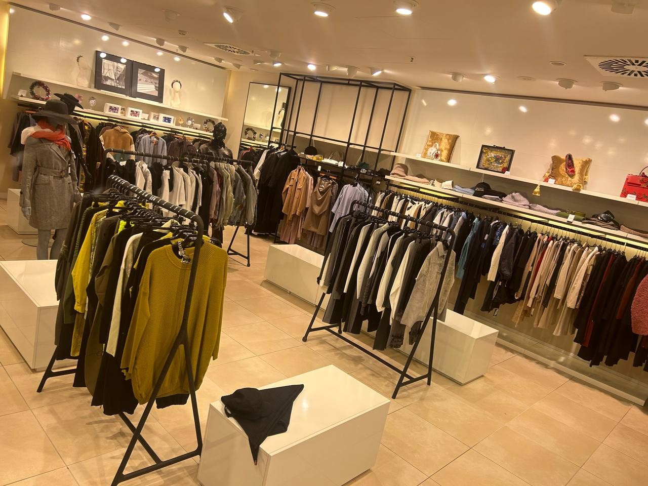 POP UP STORE FRANKFURT AM MAIN. Lms-mode.com