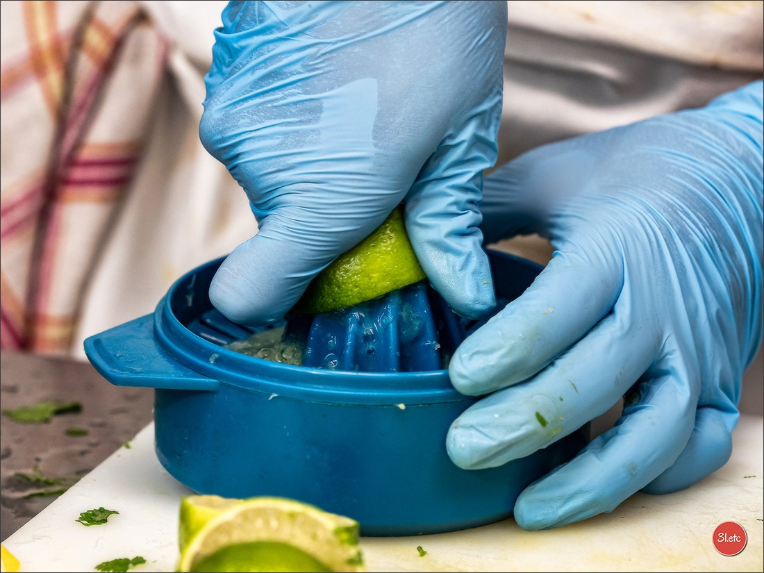 New Year 2025 in Manicook restraunt. Photographe à Strasbourg | Portraits, Studio, Enfants, Événements