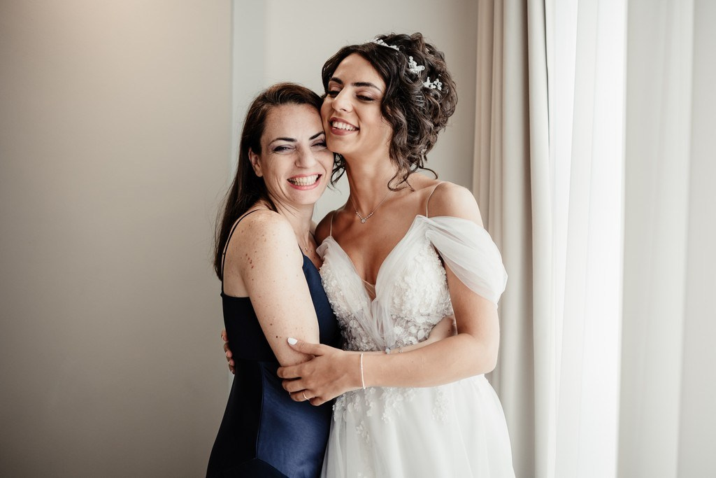 Isil si Radu by Fotograf nunta Iasi — Eduard Schiopu