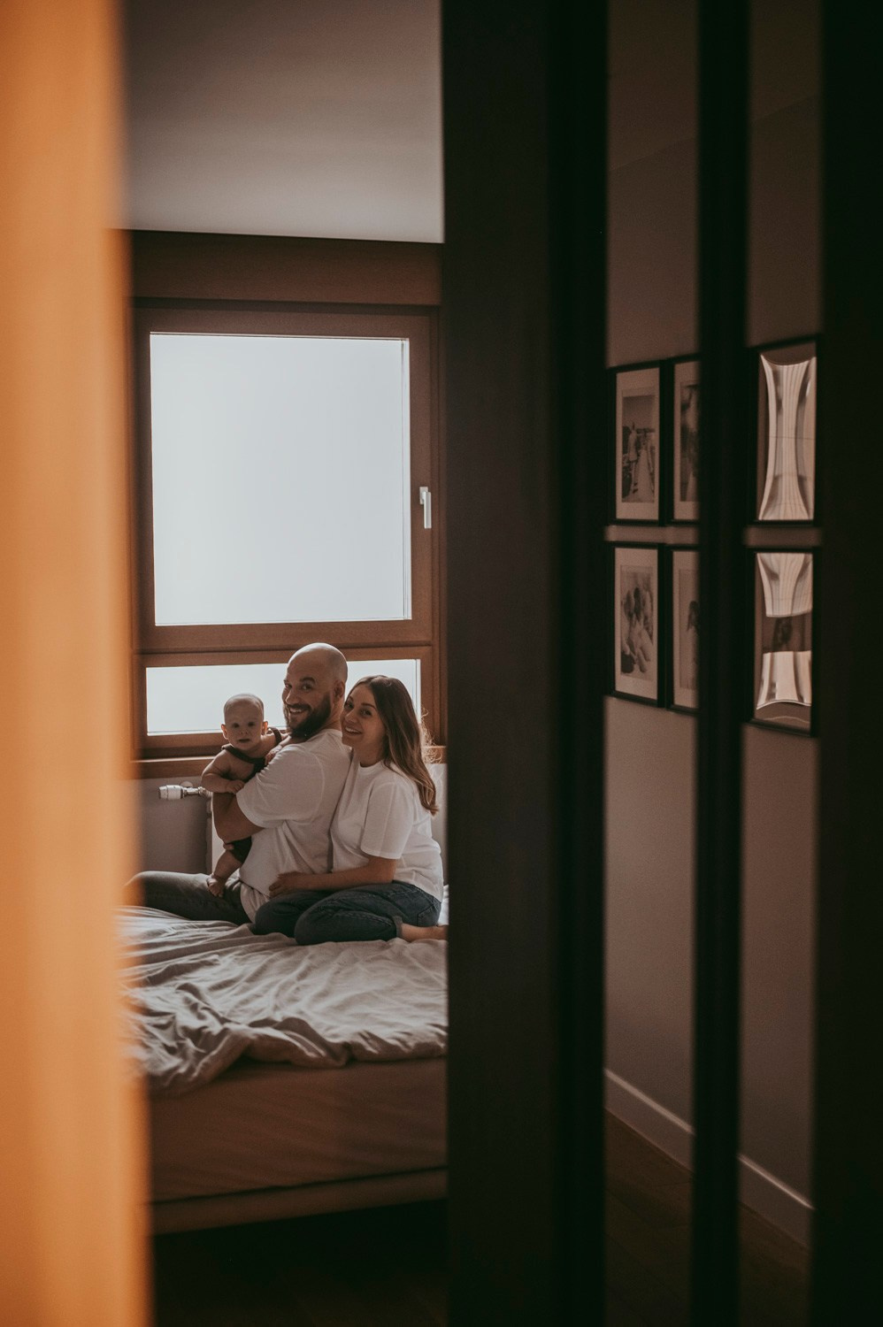 Dusan, Tanja i Luka / porodicno fotografisanje kod kuce. Deciji i porodicni fotograf u Beogradu Oksana Skendzic