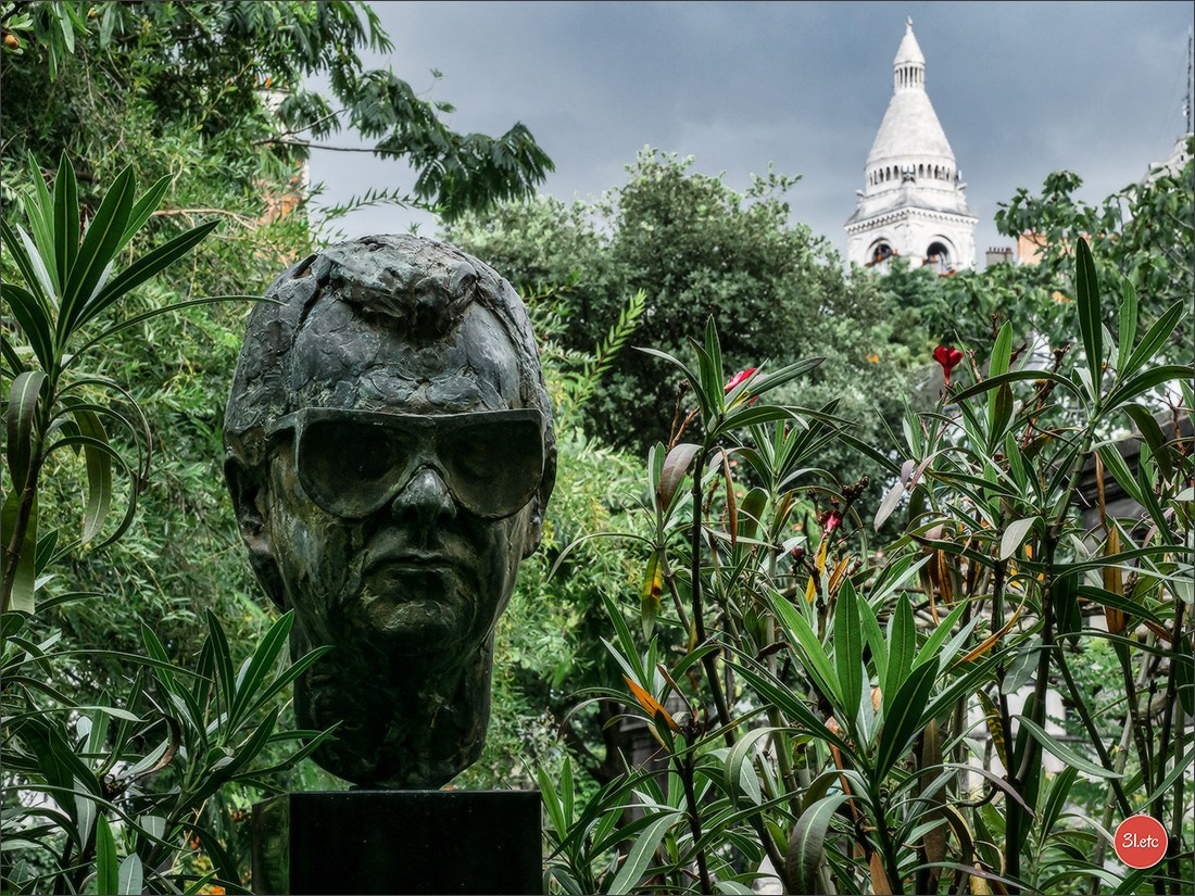 Saint-Vensant cemetery in Paris near Montmartre. Photographe à Strasbourg | Portraits, Studio, Enfants, Événements