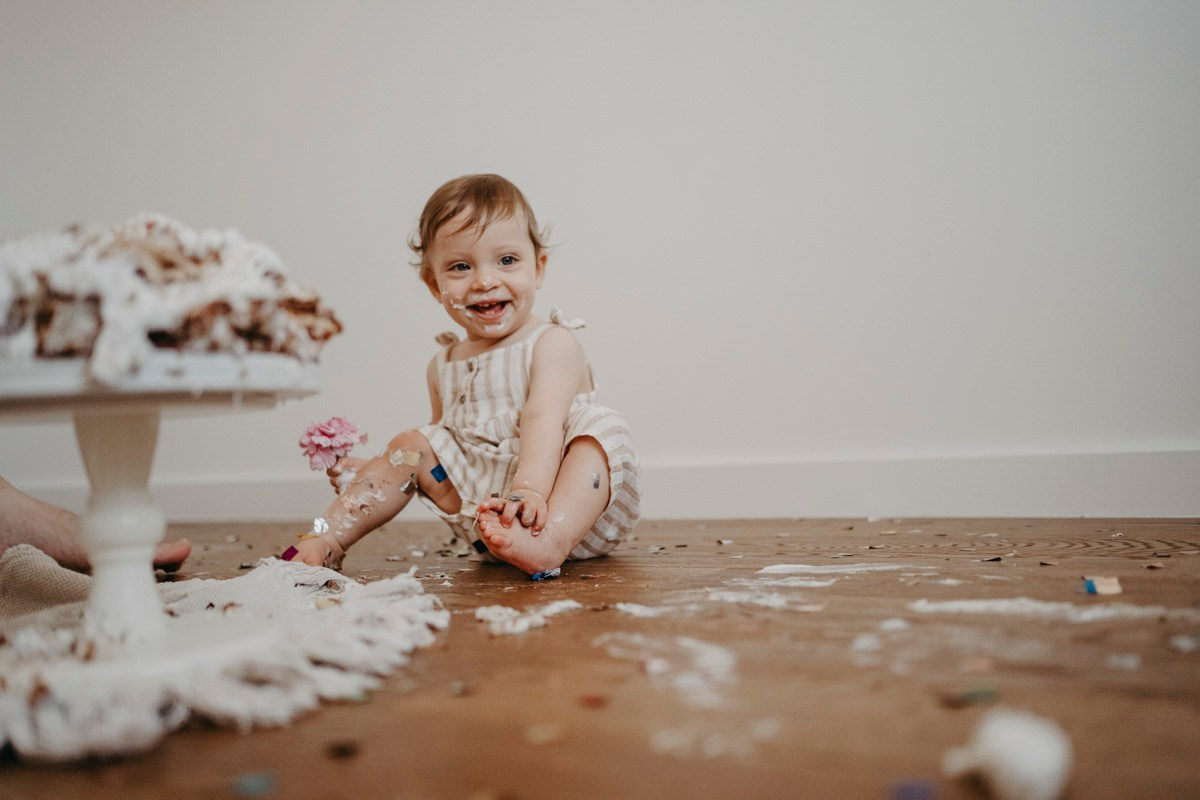 Dunjin i Vukanov 1. rodjendan / fotografisanje kod kuce. Deciji i porodicni fotograf u Beogradu Oksana Skendzic