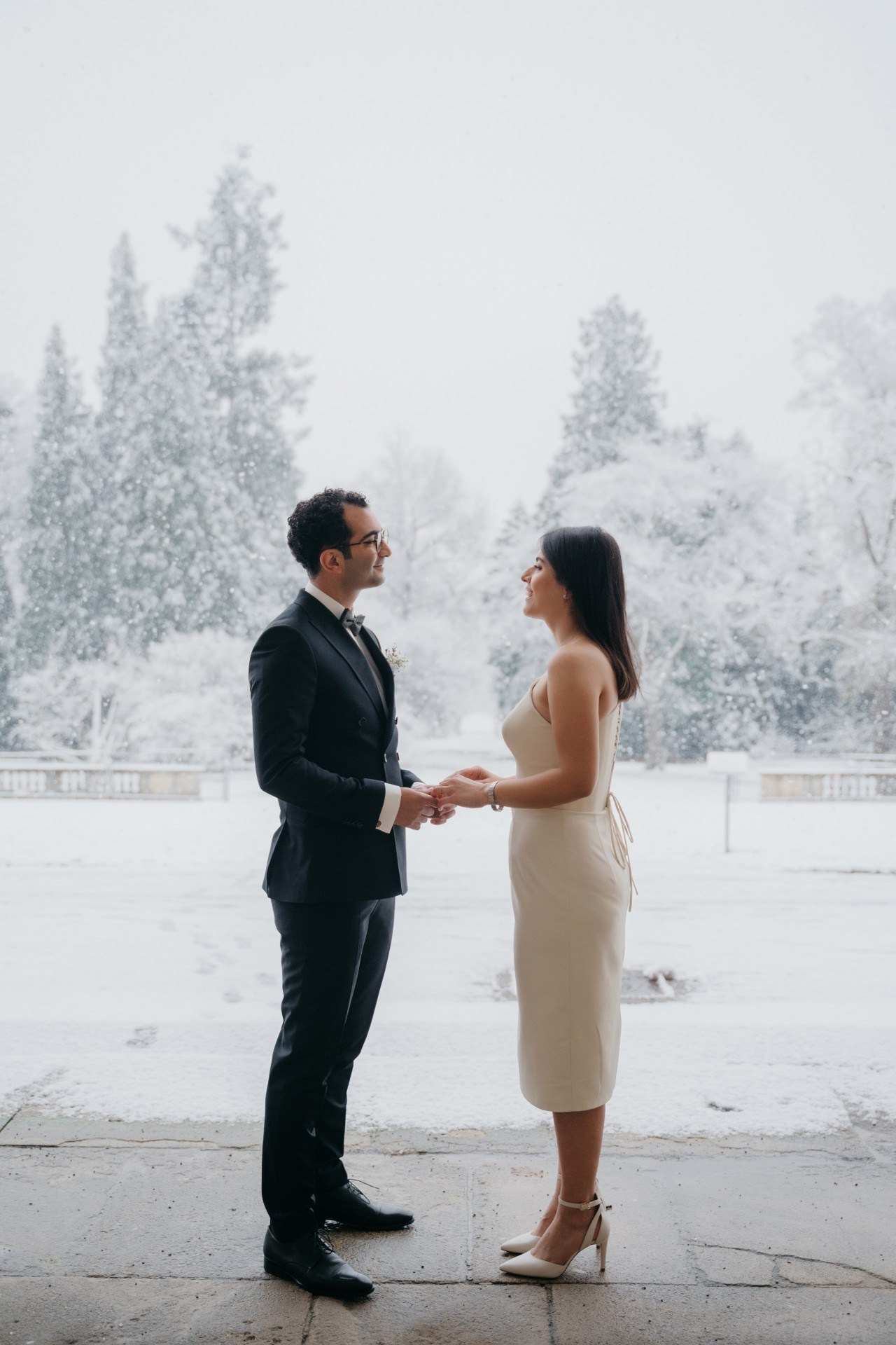 Winter weddings. Wedding photograper — Alex Popov photography Germany, Switzerland, Italy, France. Based in Stuttgart