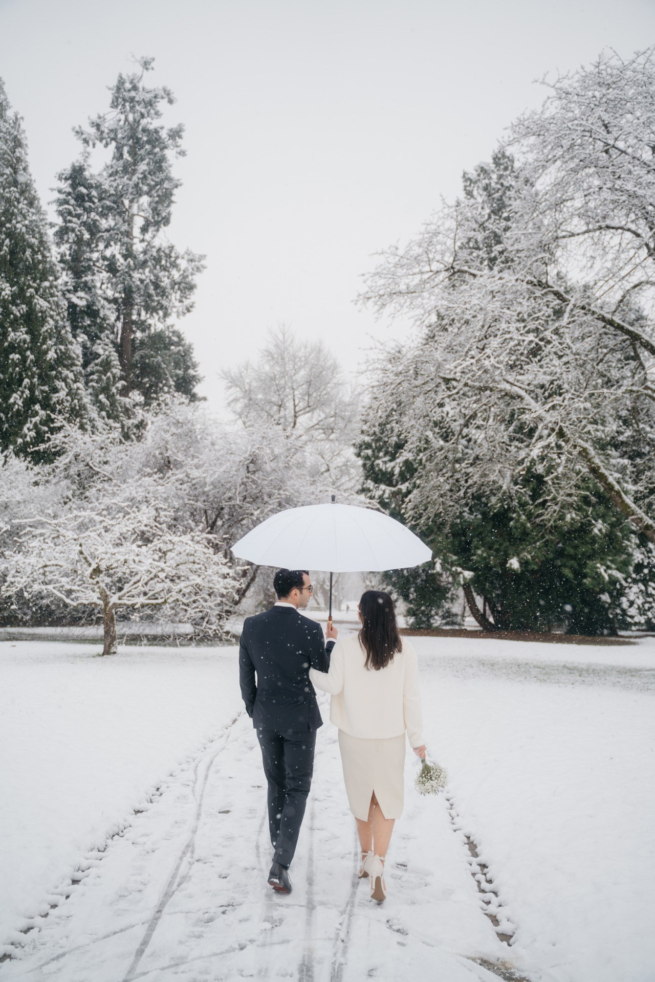 Winter weddings. Wedding photograper — Alex Popov photography Germany, Switzerland, Italy, France. Based in Stuttgart