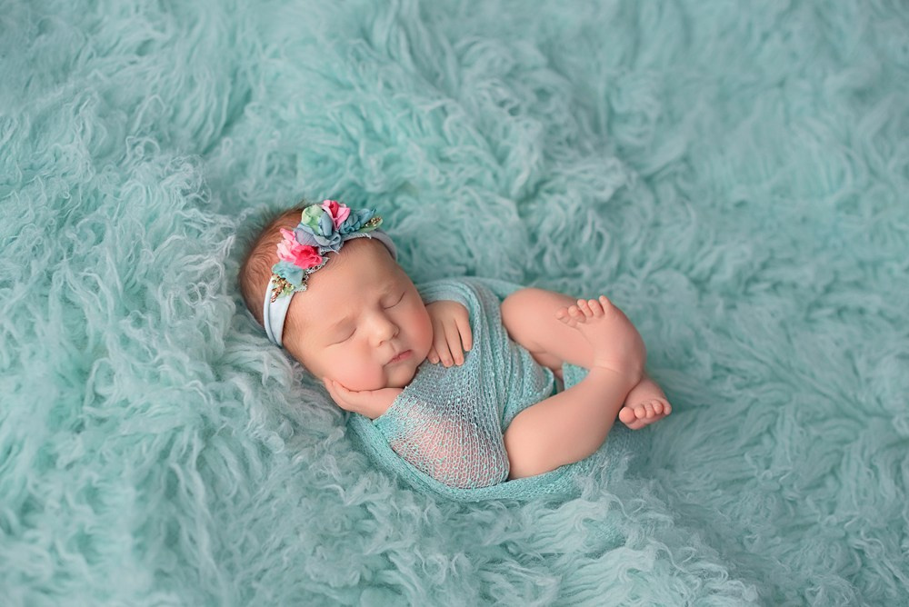 Sesja noworodkowa dla dziewczynki w Trójmieście - Natalia Lucko