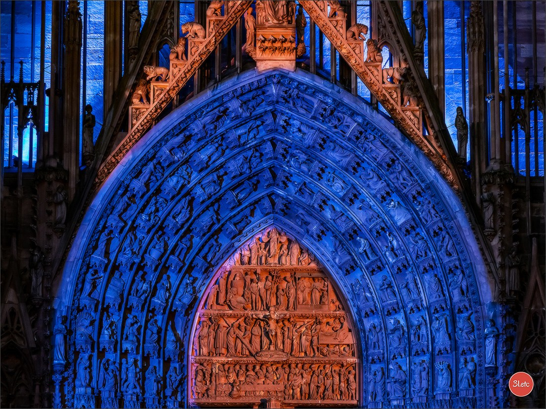 La mise en lumière de la Cathédrale de Strasbourg, du 5 juillet au 8 s. Photographe à Strasbourg | Portraits, Studio, Enfants, Événements