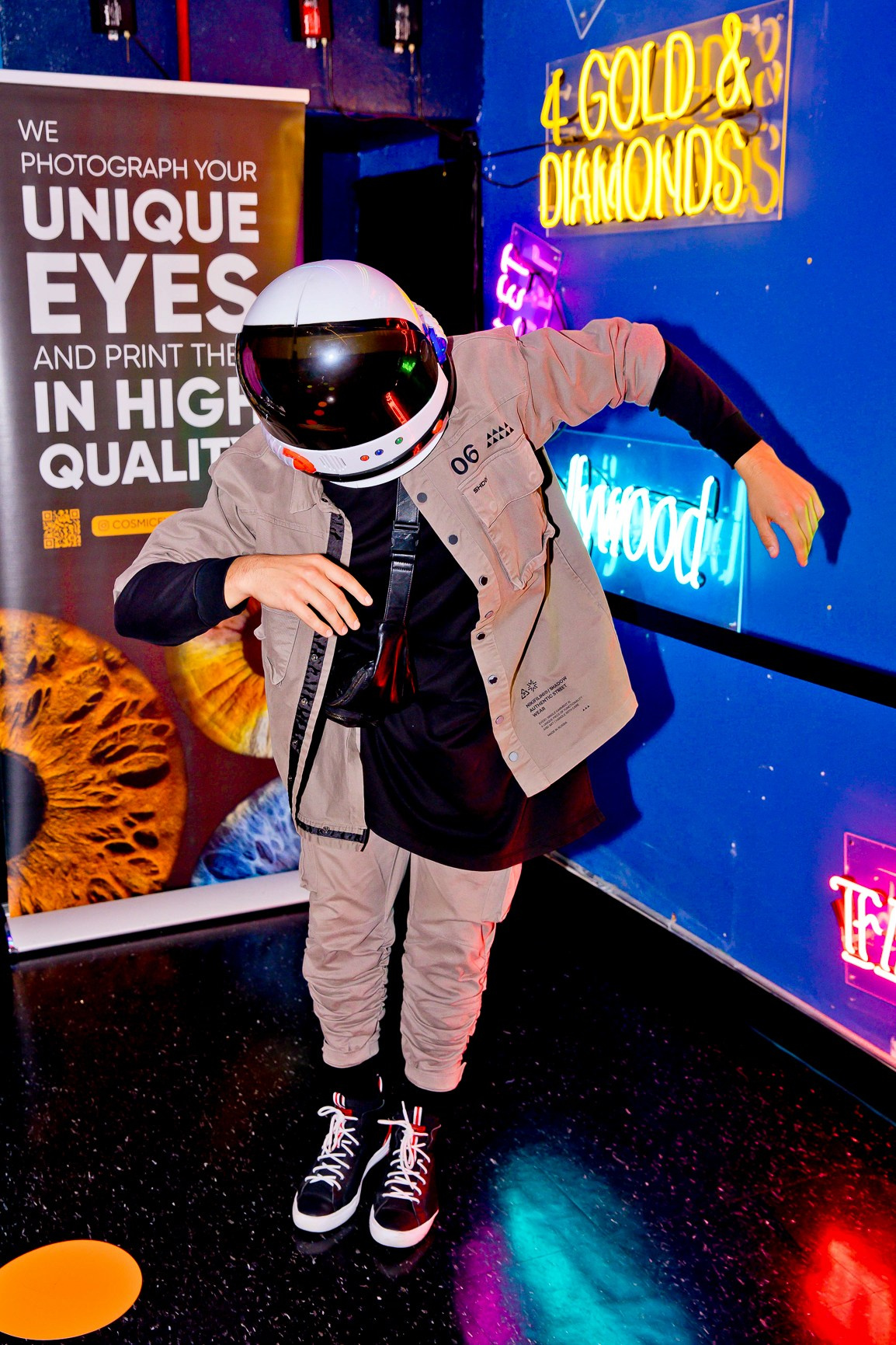 LOS ANGELES RUSSIAN PARTY. Photographer Julia Makoveeva