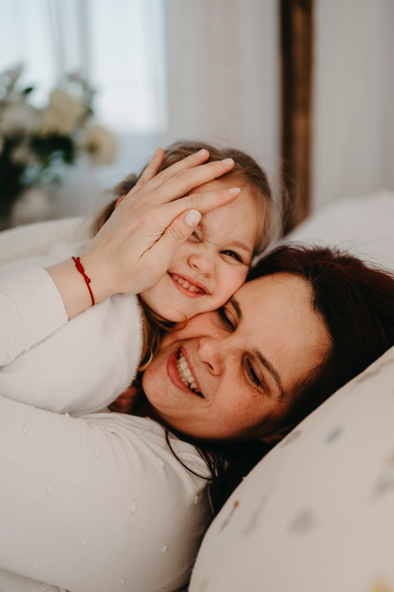 Miljana, Danka i Ilija — fotografisanje MAMINO. Deciji i porodicni fotograf u Beogradu Oksana Skendzic