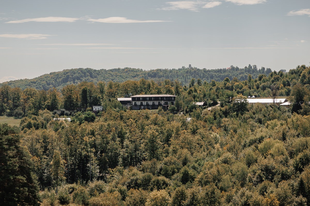 Paula + Robert. Wedding Photographer in Bucharest — Manu Ivanciu