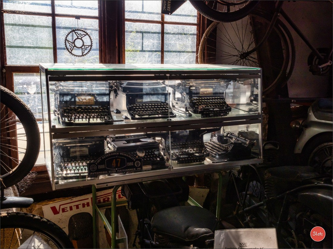 Удивительное место - частный музей старинного хлама - Fahrzeugmuseum. Photographe à Strasbourg | Portraits, Studio, Enfants, Événements