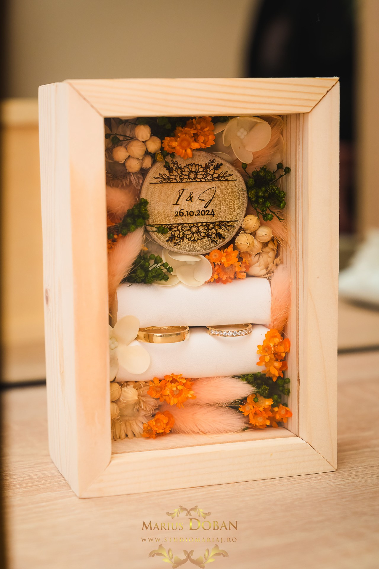 Iulia & Joszeph — preparing & details. Marius Doban