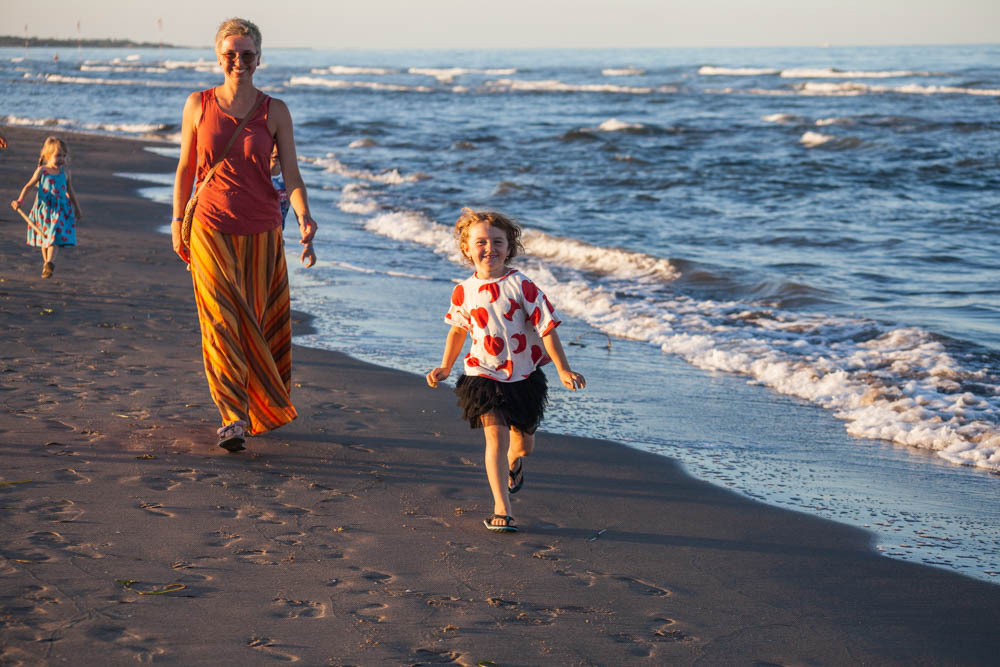 Marina with children. Nina Janeckova Fotografin und Videografin am Bodensee