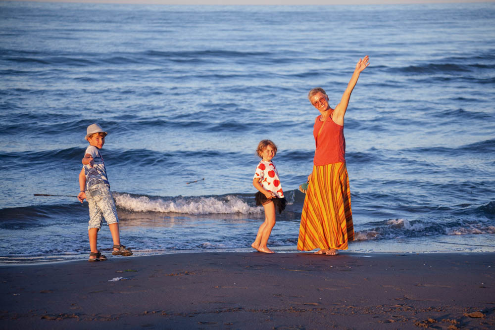 Marina with children. Nina Janeckova Fotografin und Videografin am Bodensee