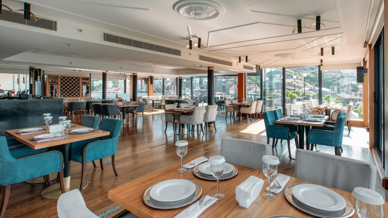 Tiflis Veranda. Главная