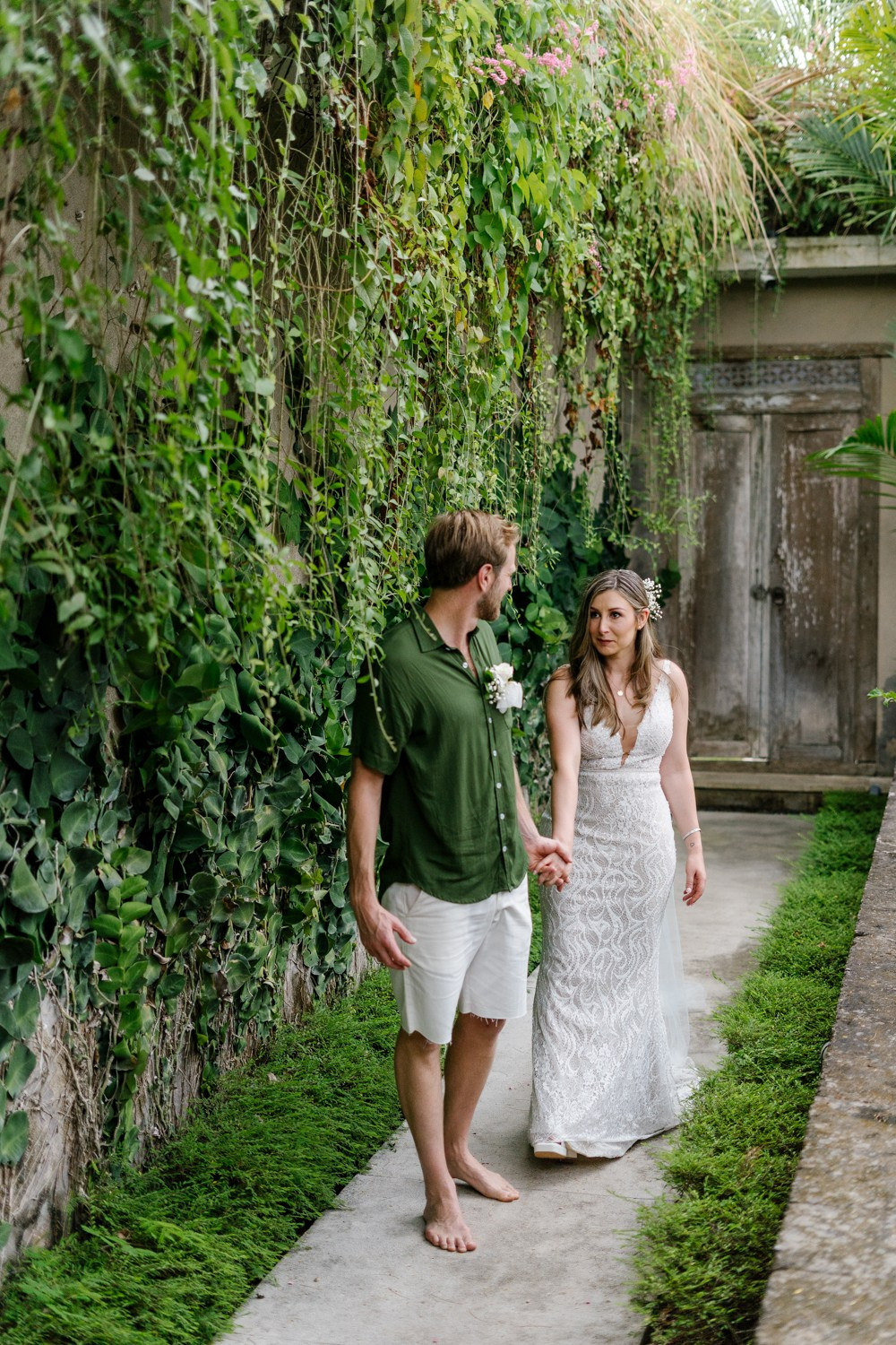 Bali Villa Wedding Photography. Female Photographer in Bali