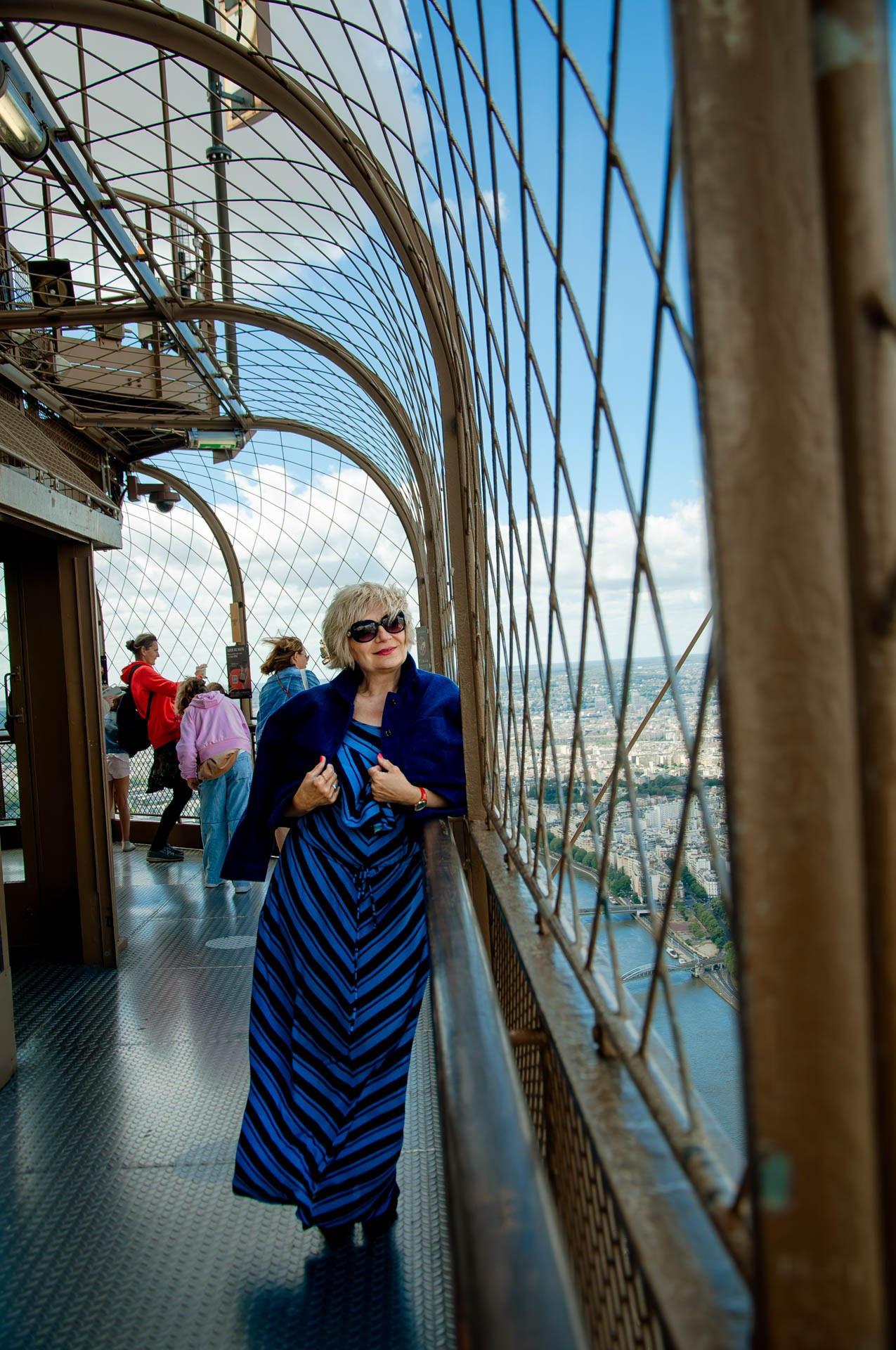 Birthday photoshoot in Paris. Paris photographer — Polina Osipova