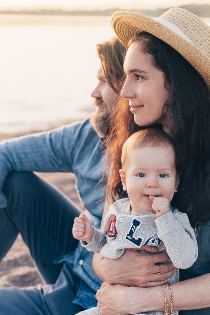 Dressing For A Family Photoshoot — Barcelona Family Photographer tips. DiaFoto — Wow Photographer in Barcelona | Premium Barcelona Photoshoot Experience
