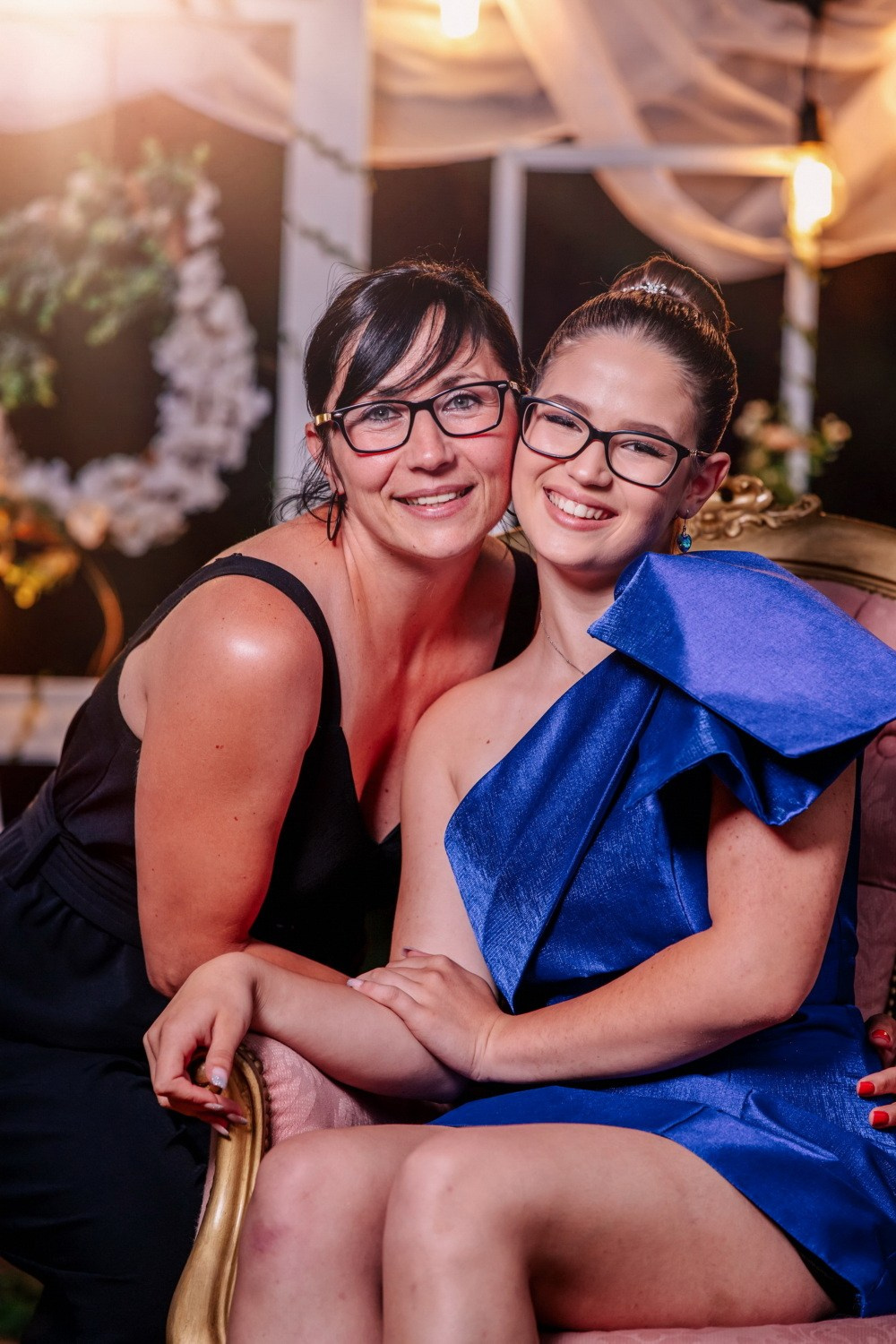 MATURSKA FOTOGRAFISANJA. Fotografi iz Backog Petrovca David i Andrea Stojanovic