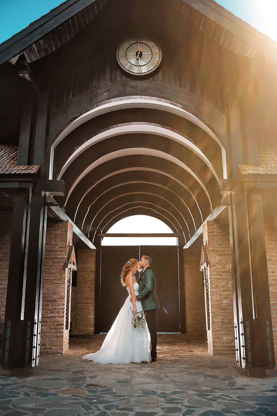 Fotograf nunta Ploiesti ; Fotograf nunta București ; Fotograf Botez Ploiesti, Fotograf Botez Bucuresti, Fotograf eveniment, Nunta, Botez, Corporate, Foto Video Ploiesti, Foto Video Bucuresti