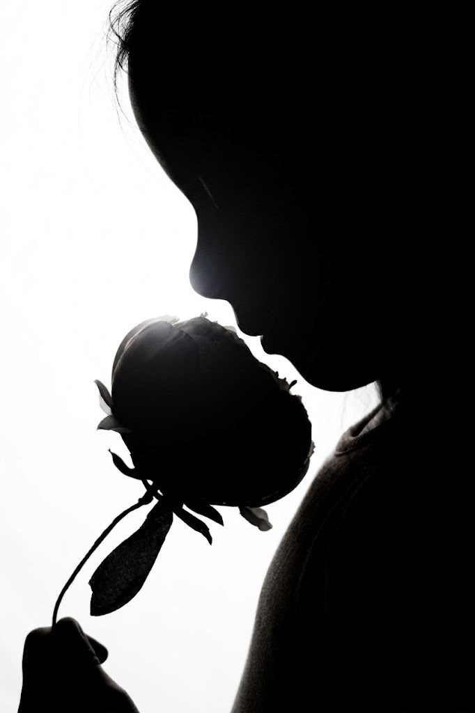 Newborn & Maternity. Egg Theory Studio London creative studio capturing cinematic portraits, brands, families & timeless storytelling