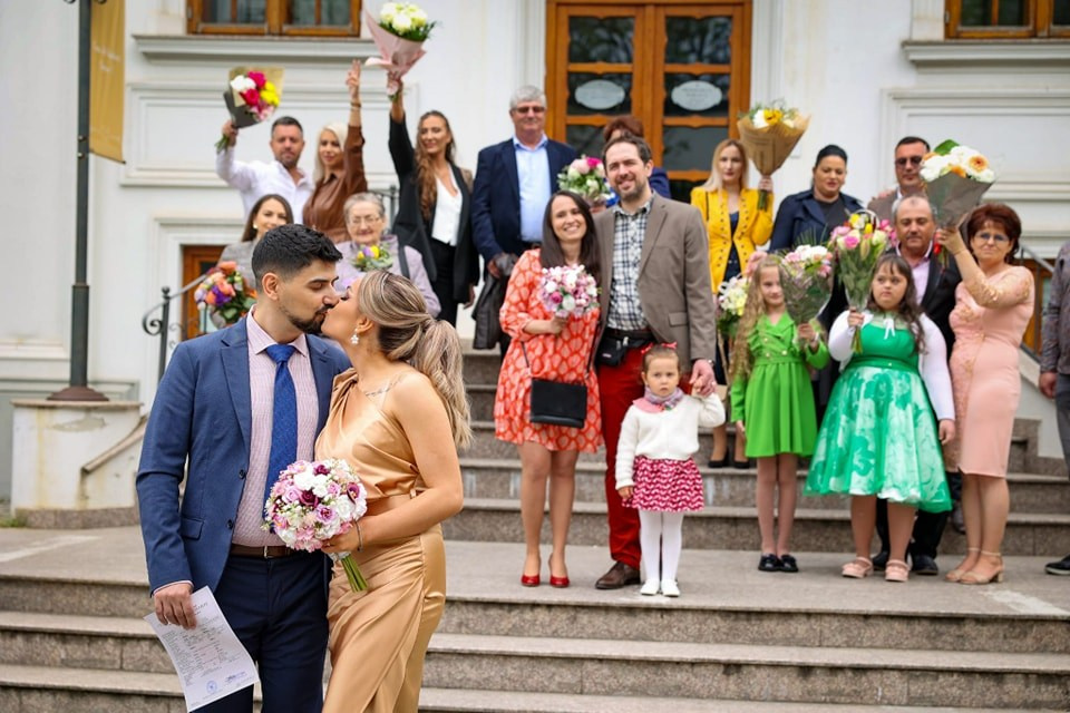 Iulia & Lucian. Fotograf Nuntă Constanța - Moments by Gub