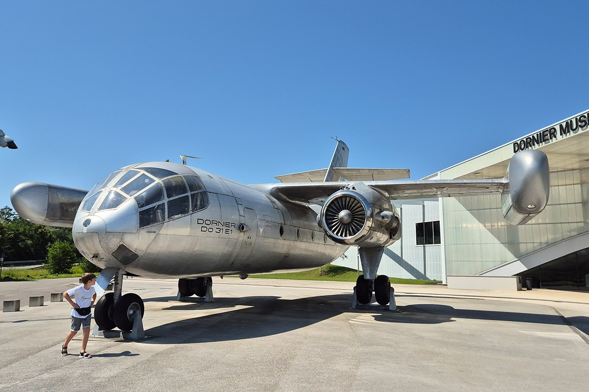 Фридрихсхафен. Elina Reisen. Туристическое агентство в Аугсбурге